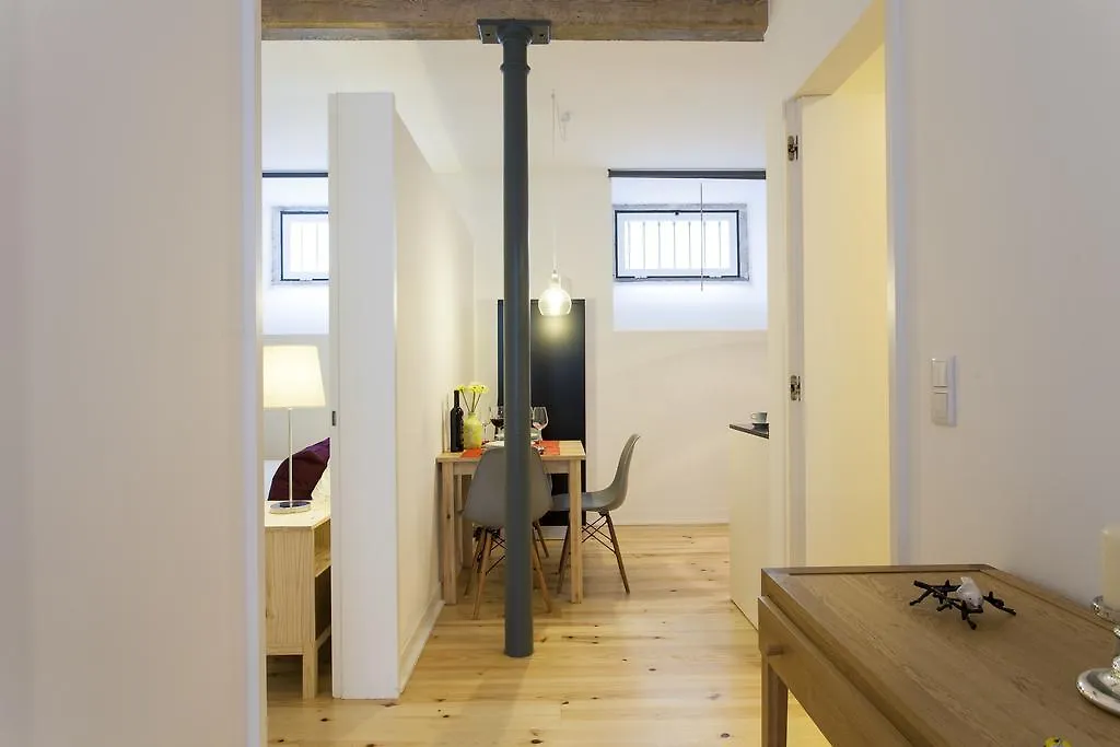 Joivy Cosy 1-Bed Flat With Workspace In Santa Catarina, Moments From Luis De Camoes Sq 0*, Lisboa Portekiz